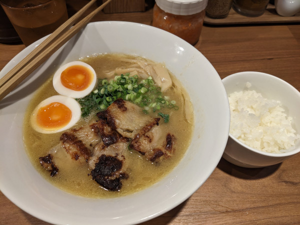 「特製ラーメン（ぼてり）+小ライス（平日ランチ無料）」@鶏ポタラーメン THANK 蒲田店の写真