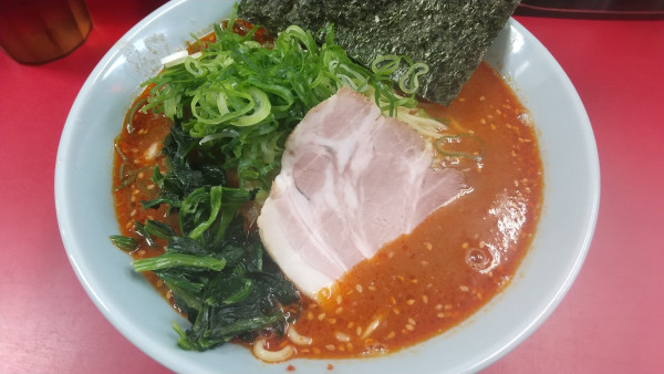 「辛味豚骨　中　ライス」@横浜家系ラーメン 武蔵家 千歳烏山店の写真