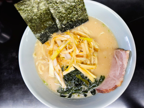 「ネギらーめん」@ラーメンショップ かとちゃん 馬絹店の写真