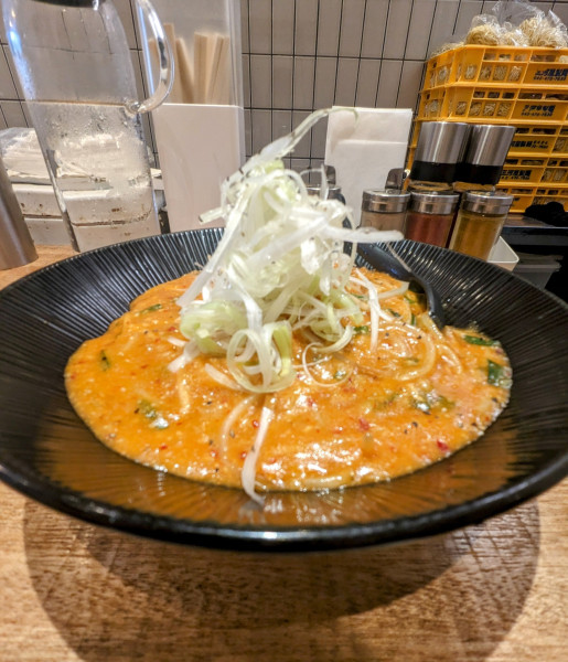「辛味噌ラーメン  900円」@大塚屋の写真