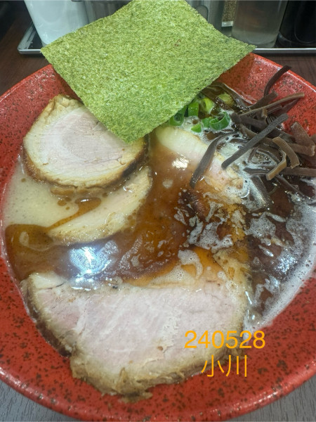 「黒らーめん半チャーシュー　1140」@らーめん専門店 小川 129号店の写真