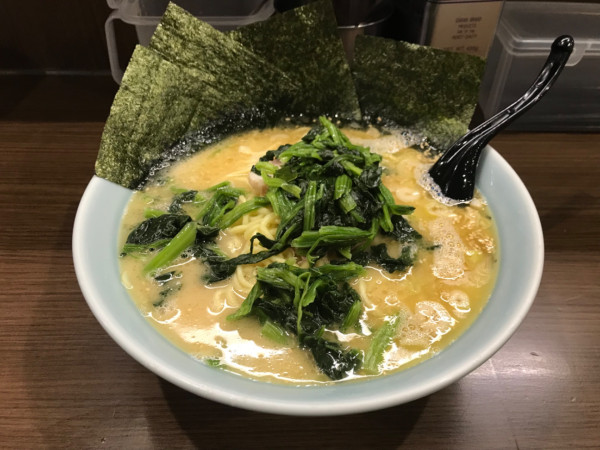 「ラーメン大（麺かため＆レンソウマシ） 1,000円」@千家 本店の写真