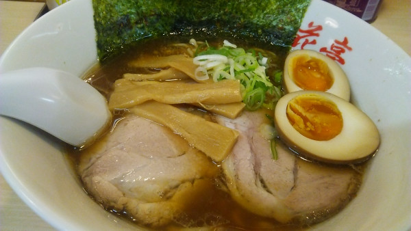 「旭川 醤油らぁめん 800円＋煮たまご 150円」@旭川ラーメン 雪花亭の写真