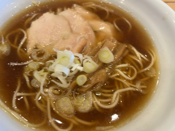 「期間限定価格：幻の鳥出汁中華そば：800円」@やきとり 江口の写真