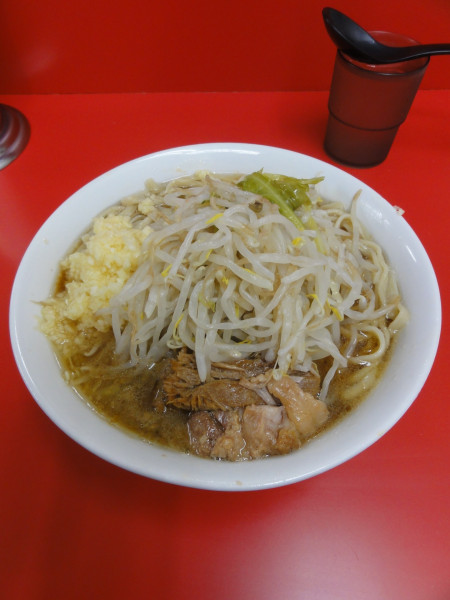 「少なめ850円ニンニク」@ラーメン二郎 柏店の写真