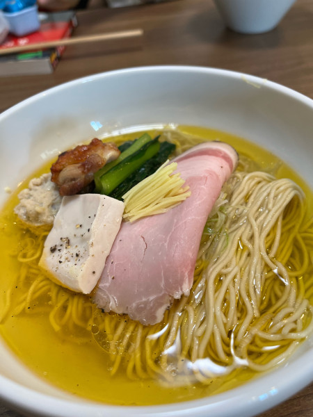 「奥久慈しゃもの淡麗塩そば」@中華そば ひしおの写真