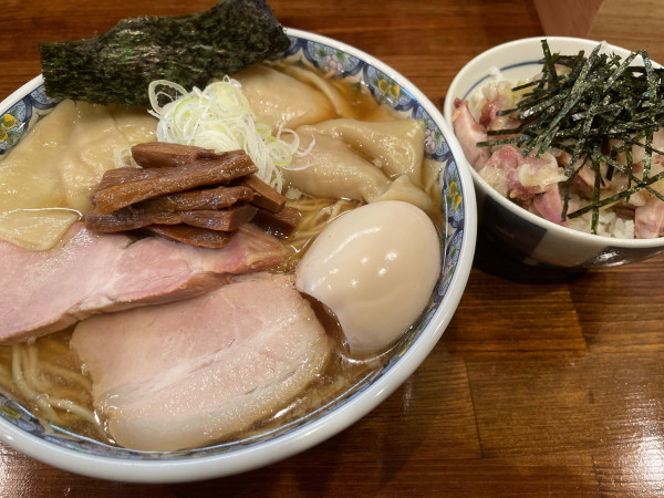 「奈つやのちもちも雲呑味玉中華そば」@奈つやの中華そばの写真