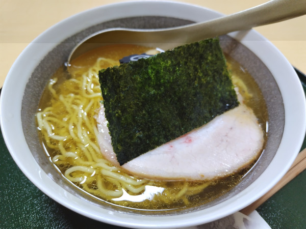 「龍雷紋　※白醤油ダレ　：麺かため」@雷紋そば 龍飛鳳舞の写真