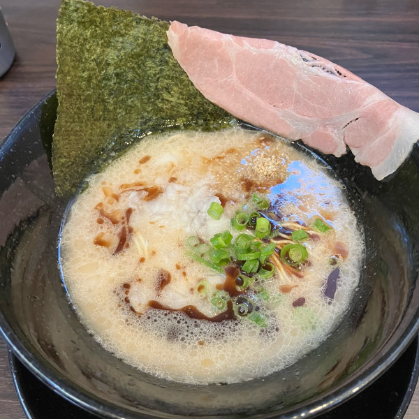 「黒源ラーメン（800円）」@麺屋 黒源の写真