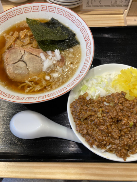 「ランチセット(屋台ラーメン、肉味噌飯)」@ぶ器用中華 シェイシェイの写真