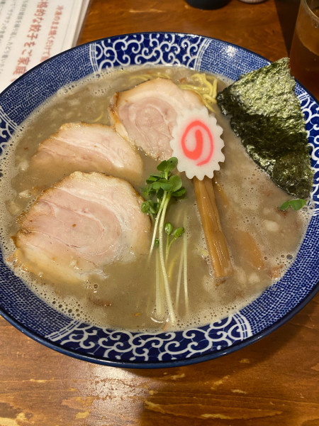 「煮干醤油ラーメン➕大盛➕麺固め」@熟成醤油らーめん ヤマト醤店の写真