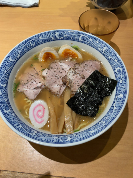 「特製中華そば」@中華そば 青葉 光が丘店の写真