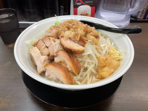 「中ラーメン」@豚ラーメン大山 国分寺店の写真