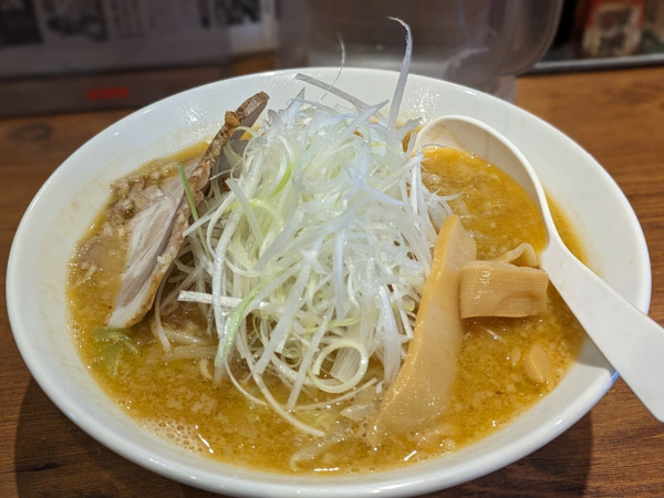 「味噌ラーメン大盛り麺硬め」@ラーメン 嘉祥の写真