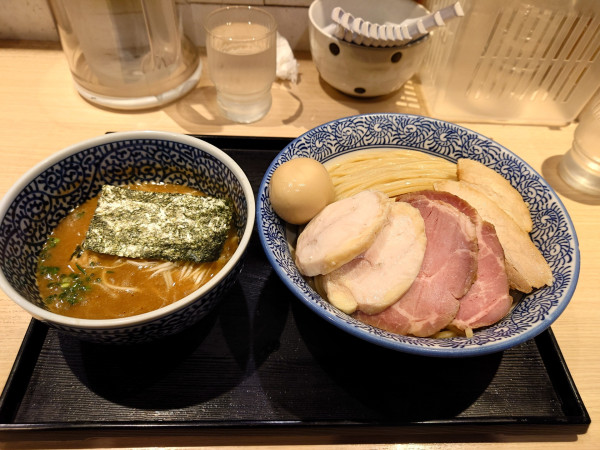 「特製濃厚魚介つけ麺大盛」@麺屋 一燈の写真