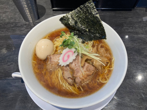 「醤油味玉｛大盛）」@拉麺 名もなき店の写真