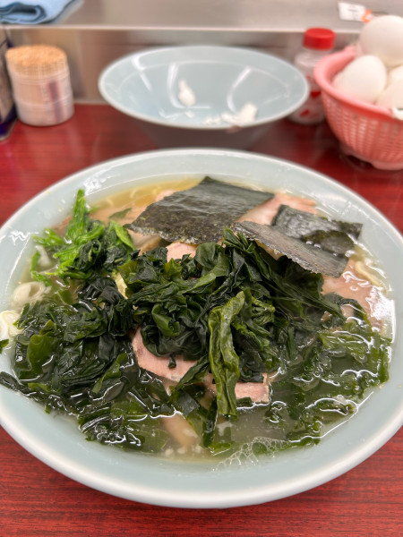 「チャーシューメン中+ワカメ　1050円」@ラーメンビッグの写真