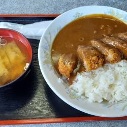 カツカレーライス 950円