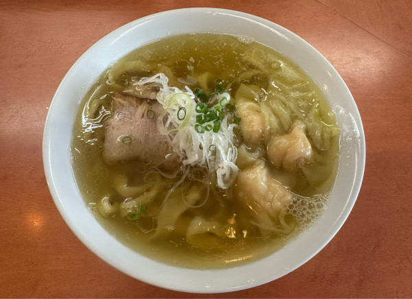 「海老ワンタンメン」@日陰の写真