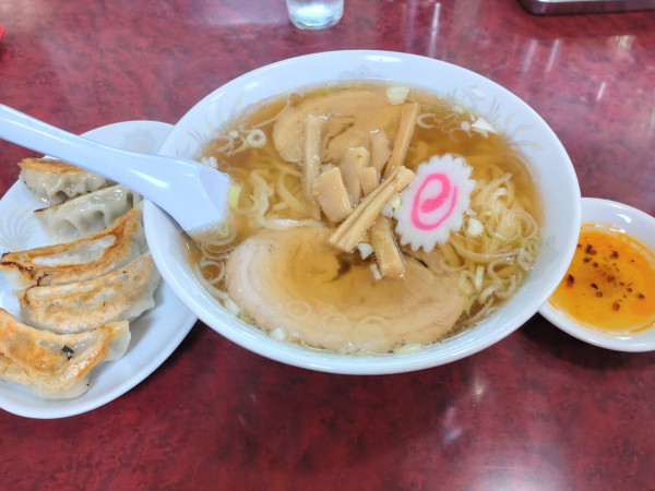 「ラーメン＋餃子」@やまや食堂 分店の写真