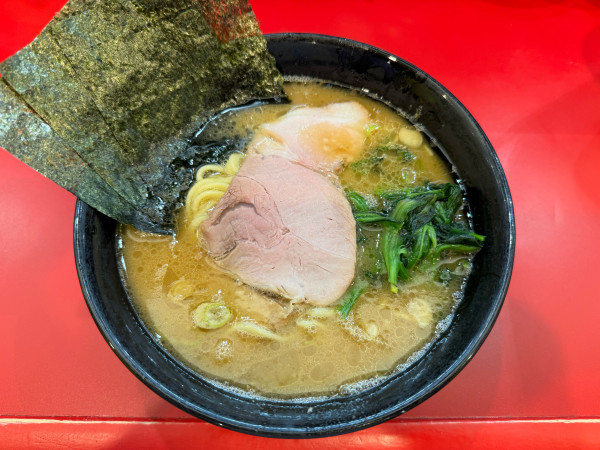 「ラーメン 並」@杉田家 千葉駅前店の写真