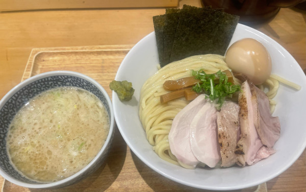 「特製鶏塩つけ麺特盛」@新橋 纏 八幡山店の写真