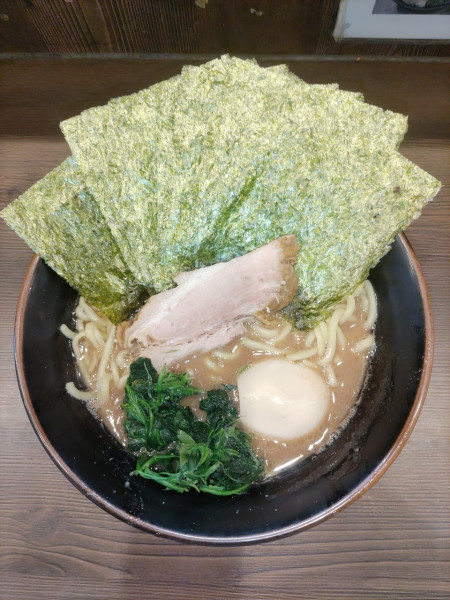 「ラーメン(並)+のり増し+半熟味玉」@横浜家系らーめん 武道家の写真