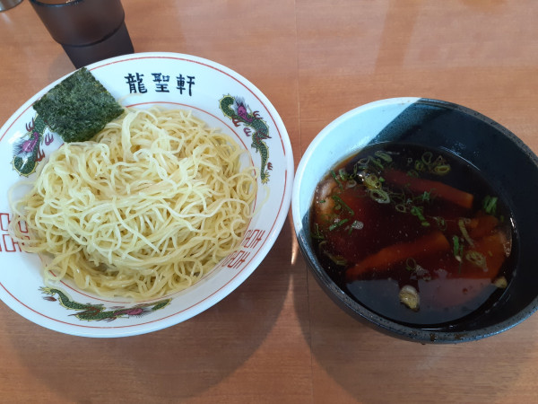 「醤油ラーメン、大、つけ麺」@龍聖軒の写真