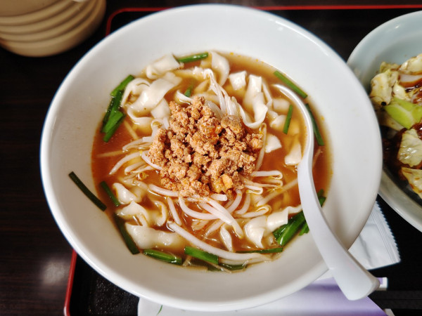 「台湾刀削麺」@龍福亭の写真