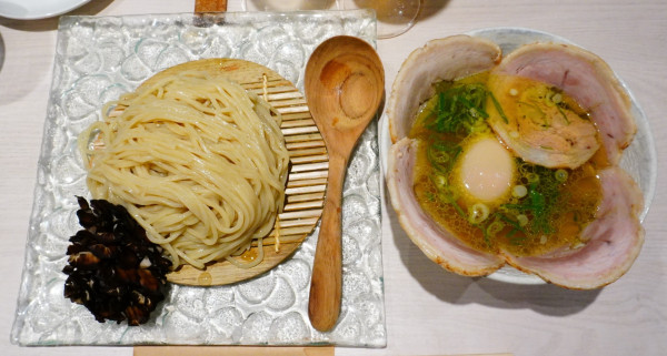 「ザルチャーシューつけ麺＋大黒舞茸（真）焼き＋味玉＋生ビール」@柳麺 呉田-goden-の写真