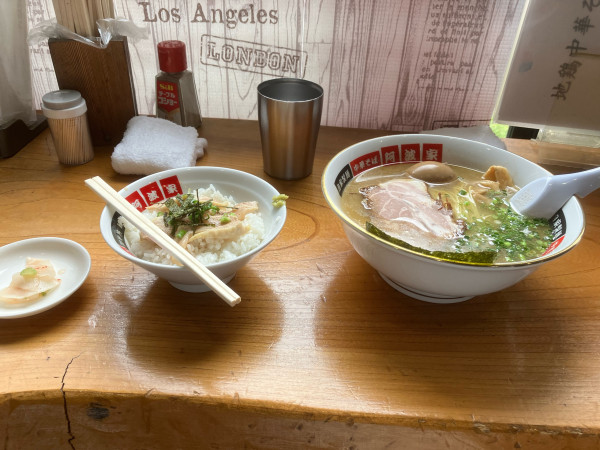 「塩ラーメン煮卵　地鶏丼」@中華そば 阿波家の写真