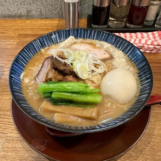「濃密とんこつ骨らーめん」@麺処 青野の写真