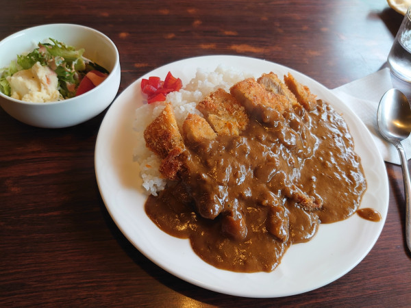 「カツカレー」@コーヒー&カレーショップ グルメの写真