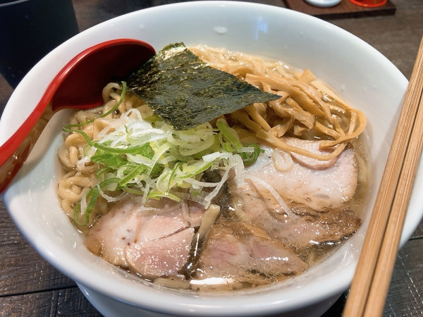「【限定】鯛と貝出汁中華そば」@ラーメン カラテキッドの写真