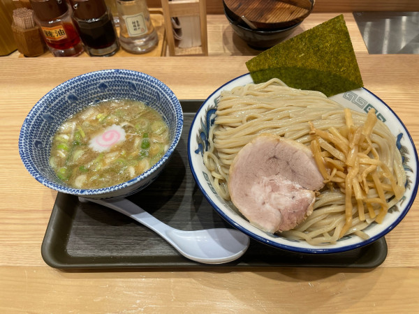 「つけ麺　特盛」@舎鈴 アトレ川崎店の写真