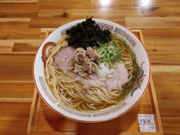 「煮干し醤油らぁ麺 850円」@TOSAKAの写真