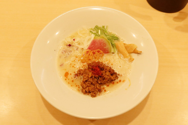 「肉味噌鶏白湯そば￥１１８０」@尊 栄住吉店の写真