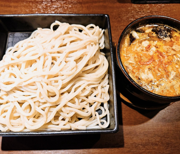 「季節限定　カレーつけめん」@屋台らーめん 鷹流 高田馬場店の写真
