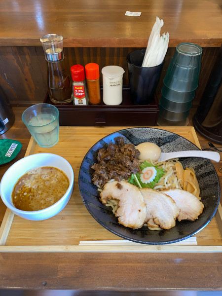 「飛騨牛すじ煮込みの濃厚カレーつけ麺全部¥1,850円(限定)」@らぁめん 麺彩家の写真