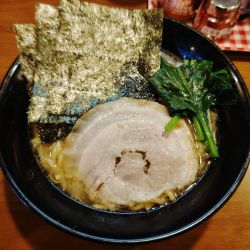 濃厚豚骨らーめん醤油