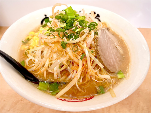 「まる久味噌ネギラーメン（924円）」@麺屋 まる久食堂の写真