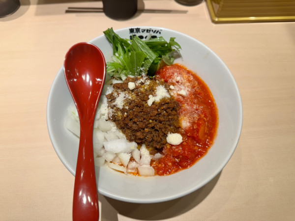 「トマトマゼソバニンニク少し (追い飯付き)1000円」@麺屋 こころ 渋谷かくれ家店の写真