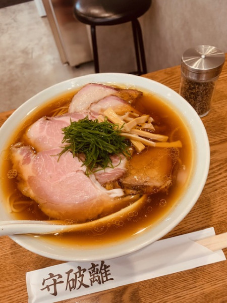 「醤油1600円 豚増し（ハーフ）300円」@のスたの写真