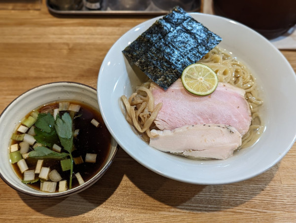 「夜営業10食限定　鰹昆布出汁醤油つけ麺大」@RAMEN TOMOの写真