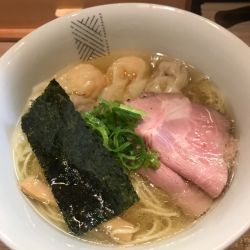 二種のワンタン麺（白醤油）1,200円