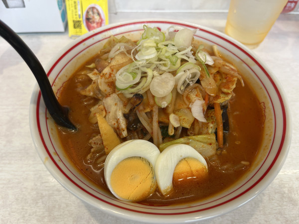 「五目味噌タンメン　大盛クーポン1070円」@蒙古タンメン 中本 船橋店の写真