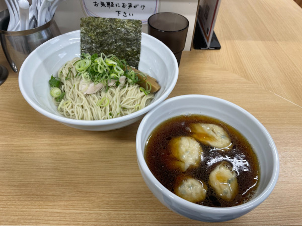 「昆布水つけ麺+ワンタン」@らぁ麺NOBU 川越店の写真