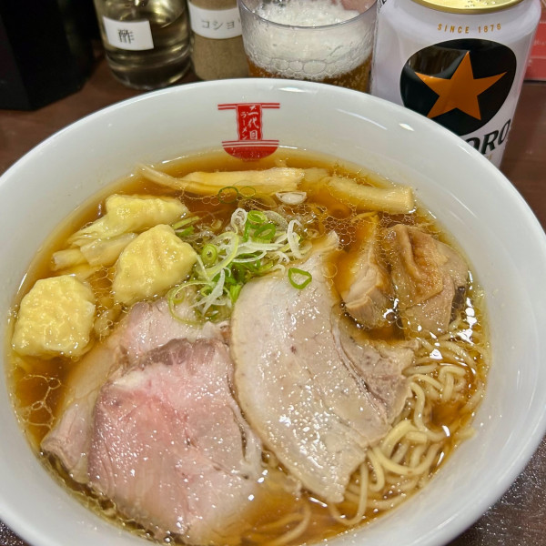 「わんたんラーメン＋ビール（缶）」@二代目ラーメンの写真
