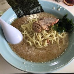 ラーメン小(こいめ、多め) 650円