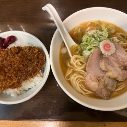 ラーメン1200円+セットかつ丼500円